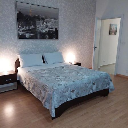 House Holidays A.S. Rooms คาตาเนีย ภายนอก รูปภาพ