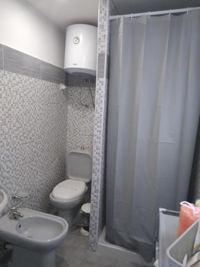 House Holidays A.S. Rooms คาตาเนีย ภายนอก รูปภาพ